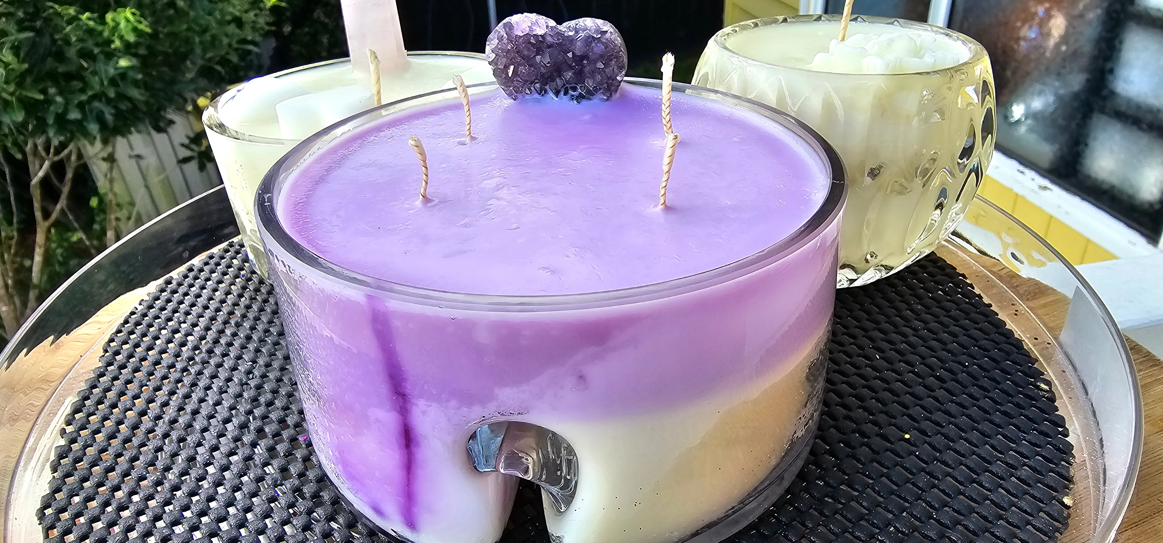 AMETHYST CRYSTAL FRENCH LAVENDER/VANILLA CANDLE