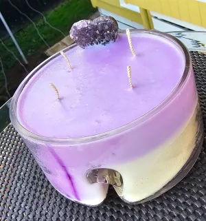 AMETHYST CRYSTAL FRENCH LAVENDER/VANILLA CANDLE