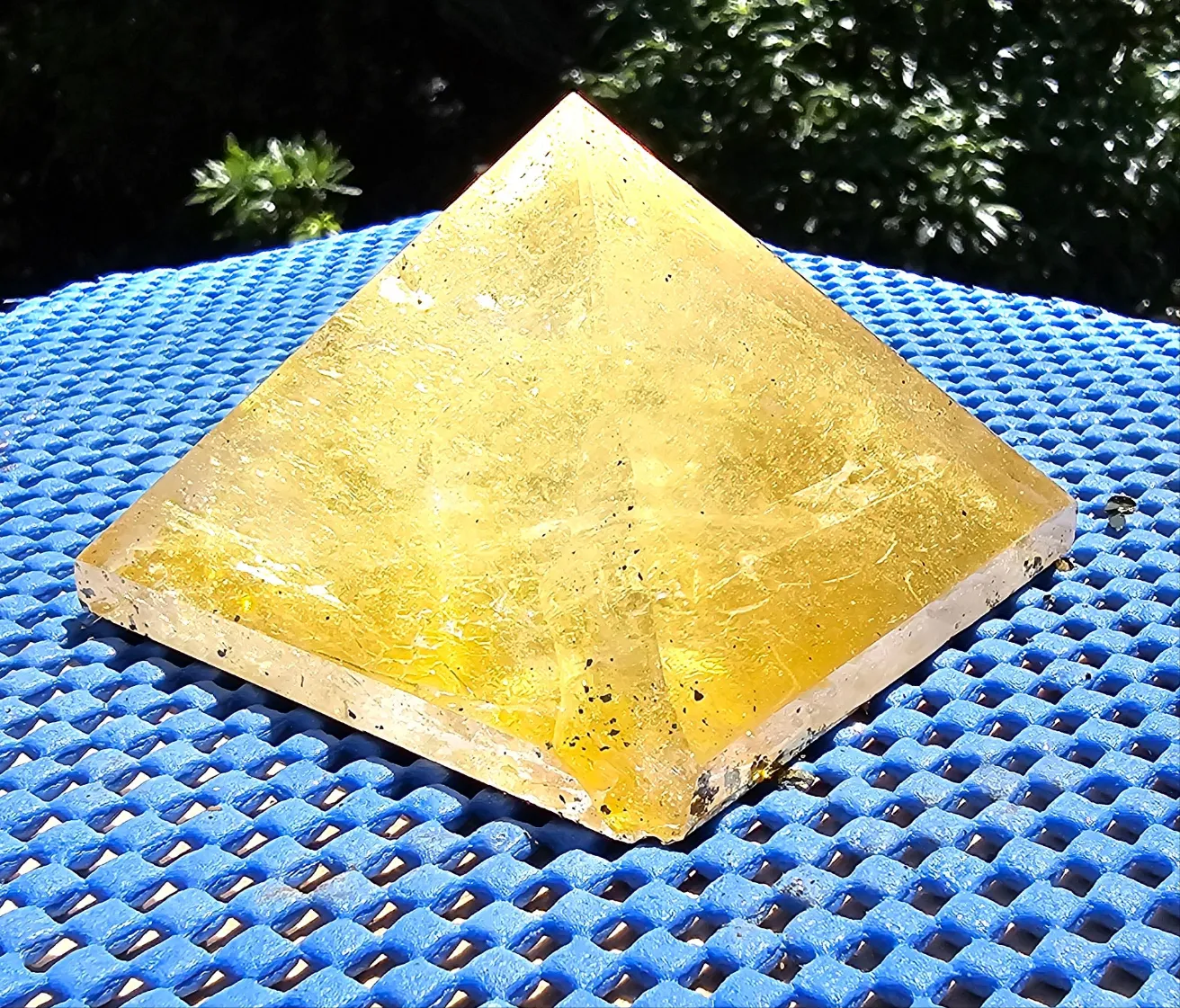 CLEAR QUARTZ & GOLD LEAF CRYSTAL PYRAMID
