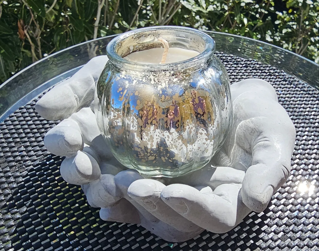 CONCRETE CUPPED HANDS & CANDLE in/outdoor