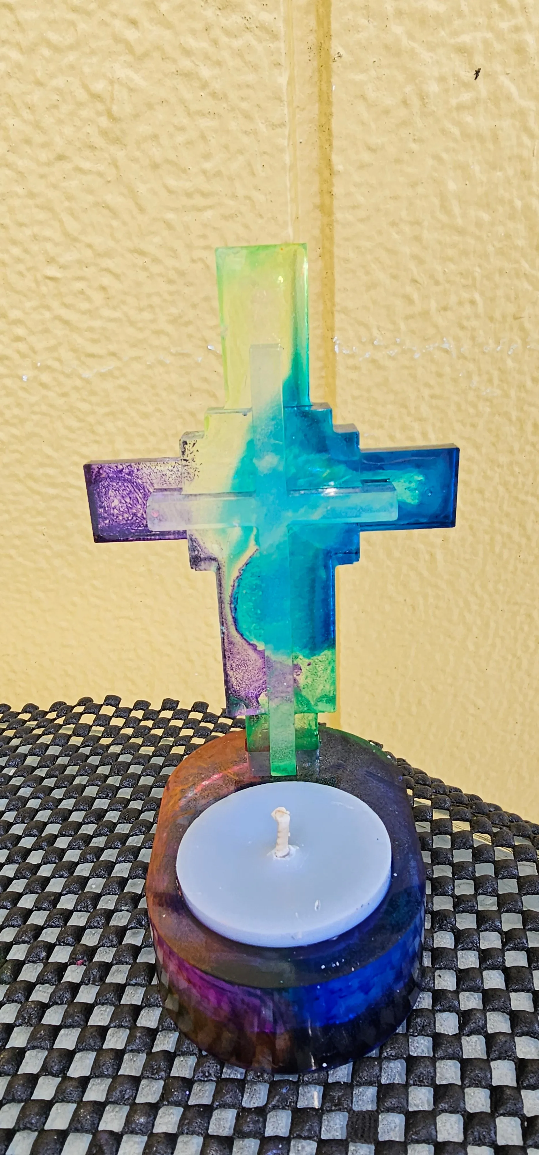CROSS TEA LIGHT CANDLE HOLDER