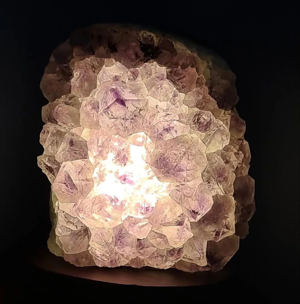 DRUZE AMETHYST CRYSTAL LAMP