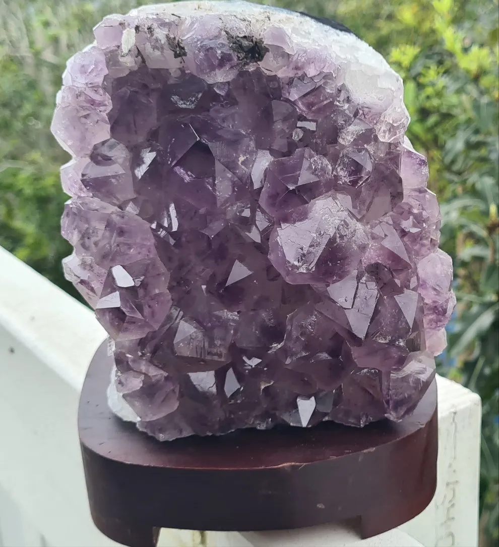 DRUZE AMETHYST CRYSTAL LAMP