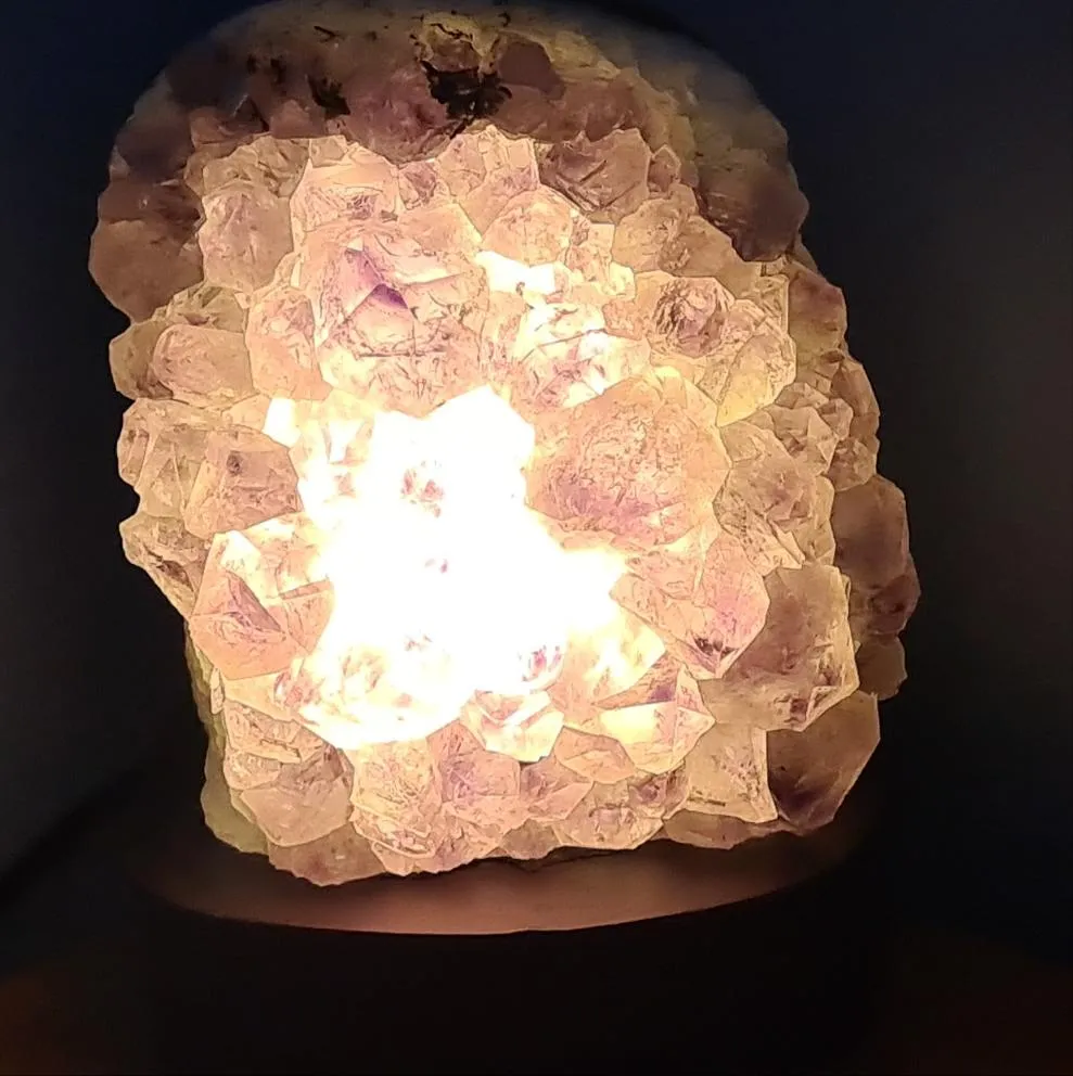 DRUZE AMETHYST CRYSTAL LAMP