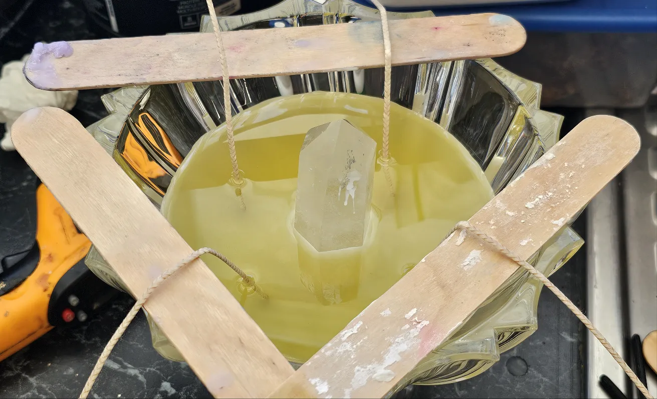 EXQUISITE CRYSTAL 3 FRAGRANCES IN 1 CANDLE
