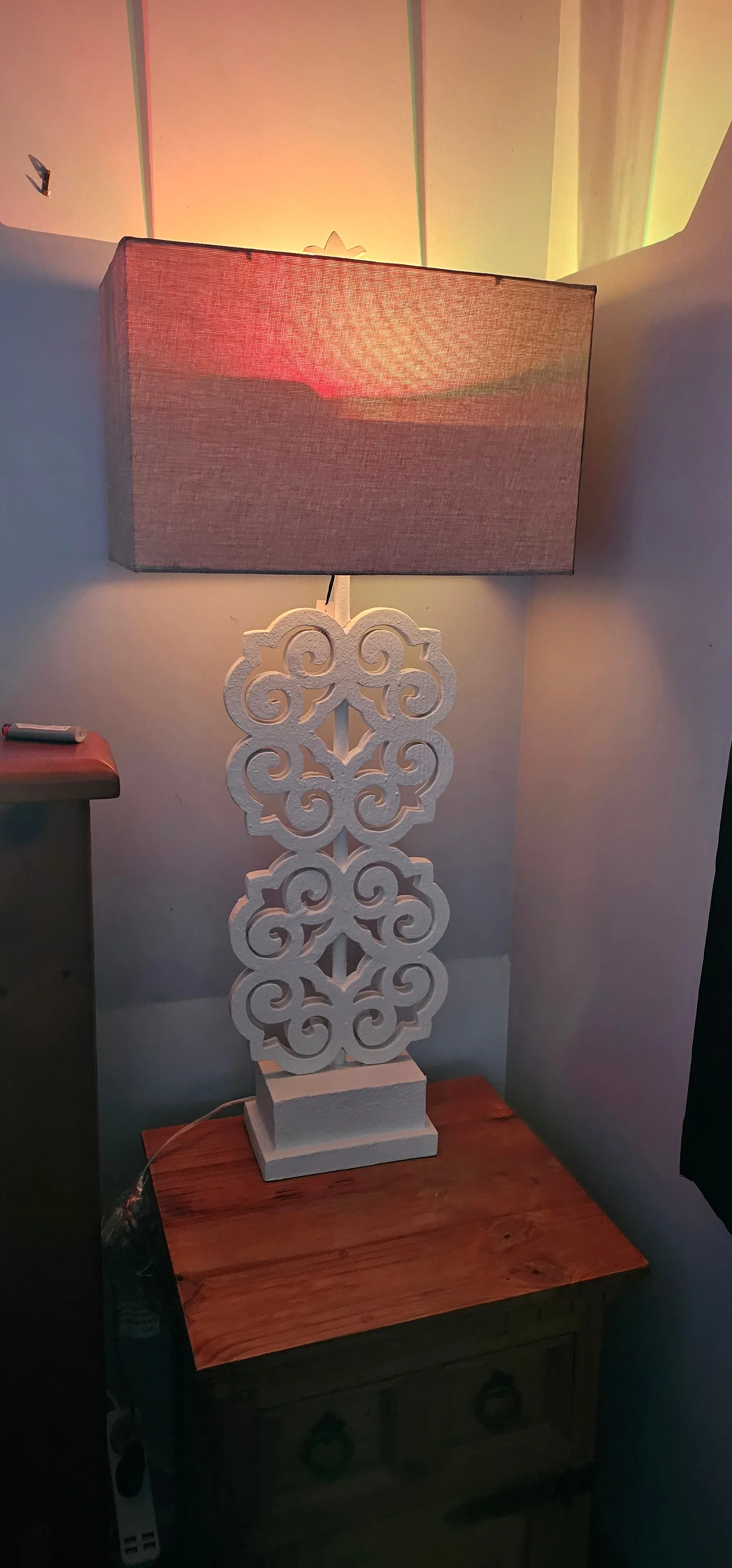 FLEMMING TABLE LAMP