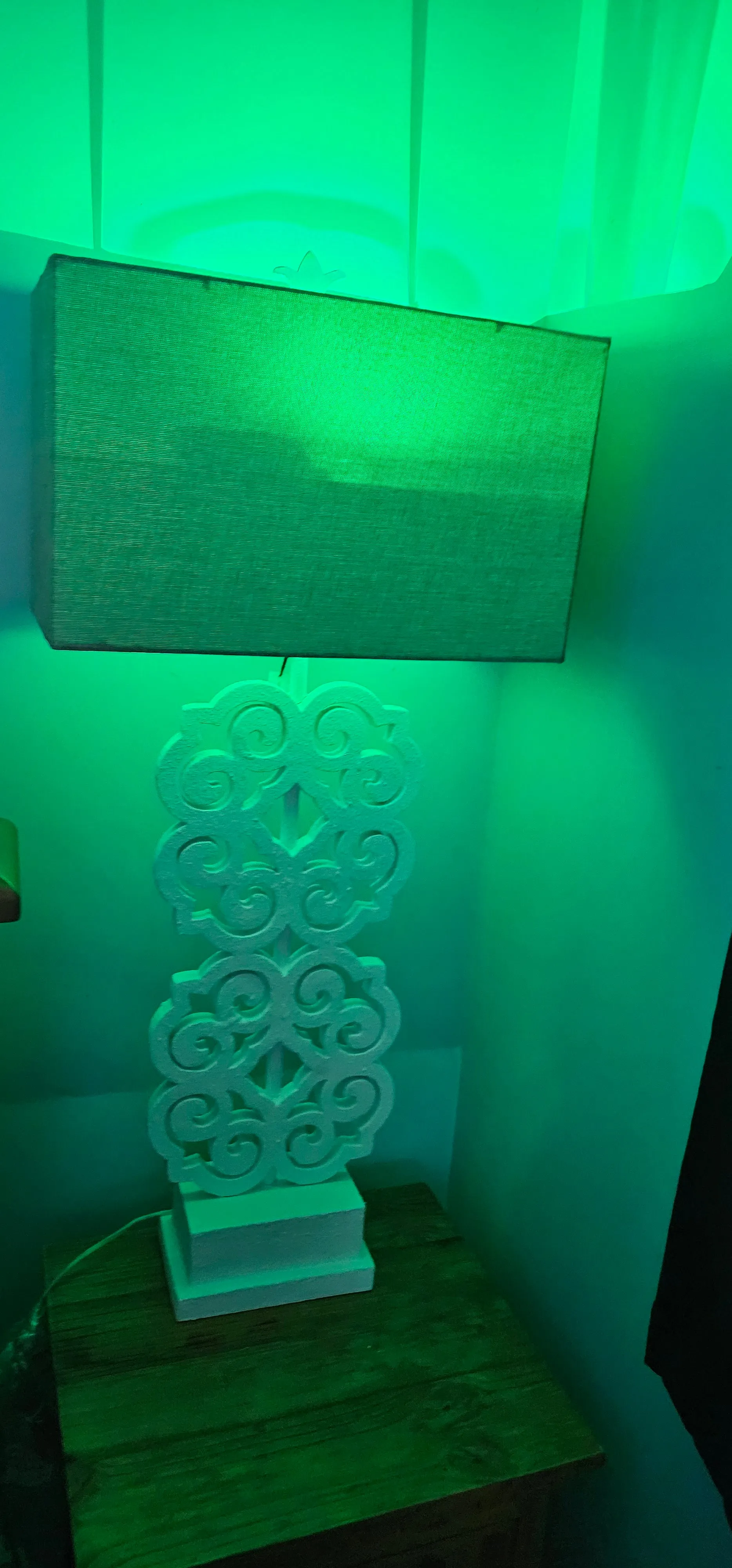 FLEMMING TABLE LAMP