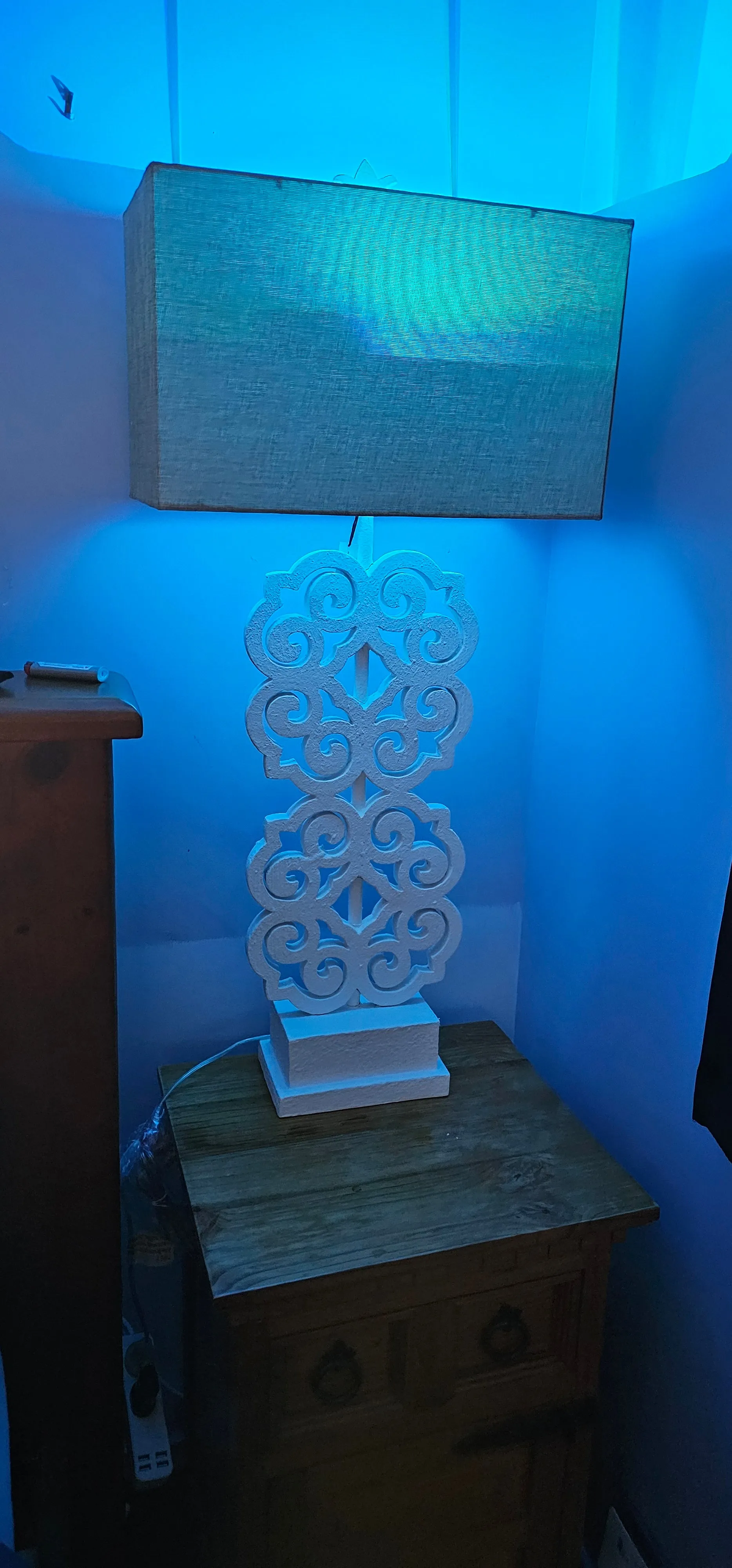 FLEMMING TABLE LAMP