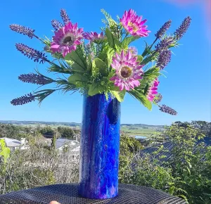 FLUID ART GLASS VASE