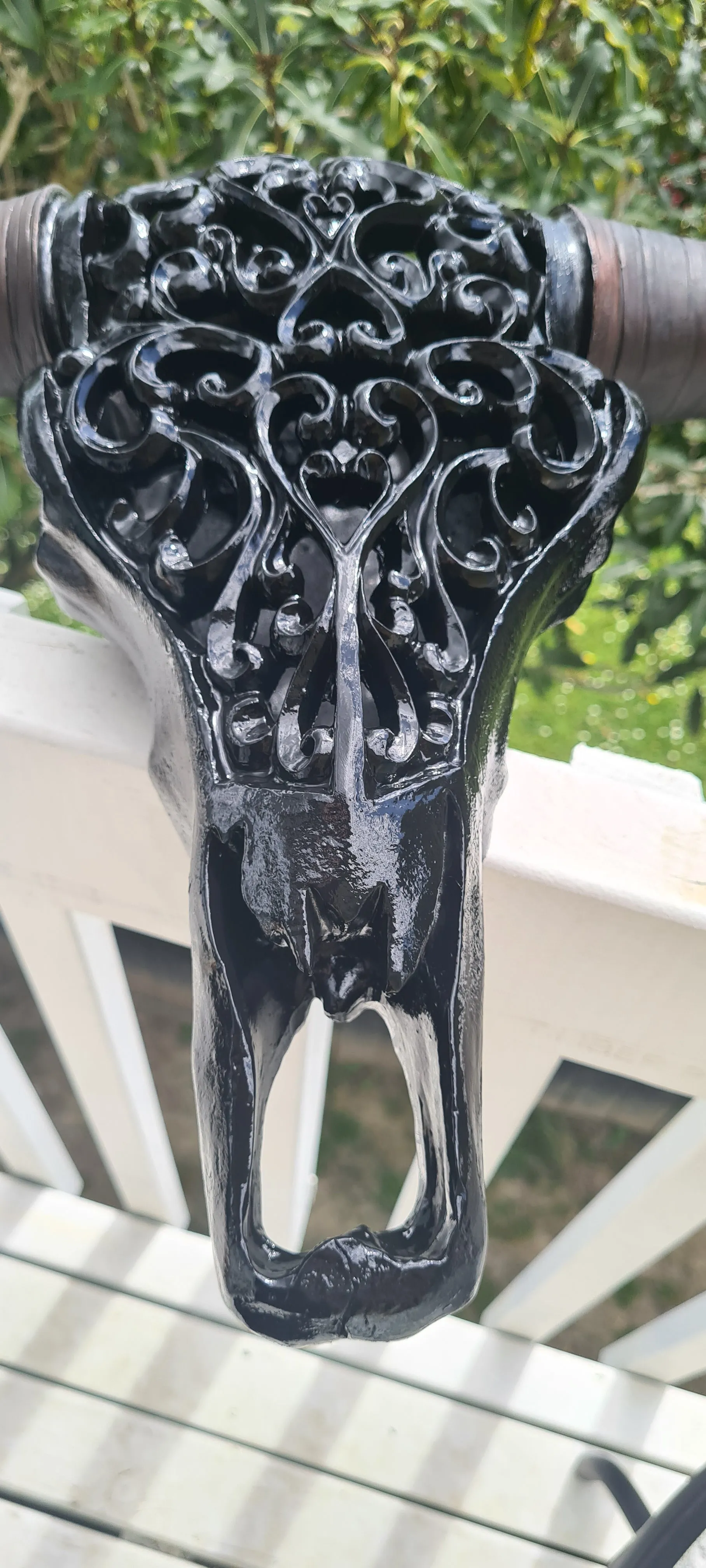 GLOSS BLACK LARGE  CARVED BULL HEAD(painted by me)
