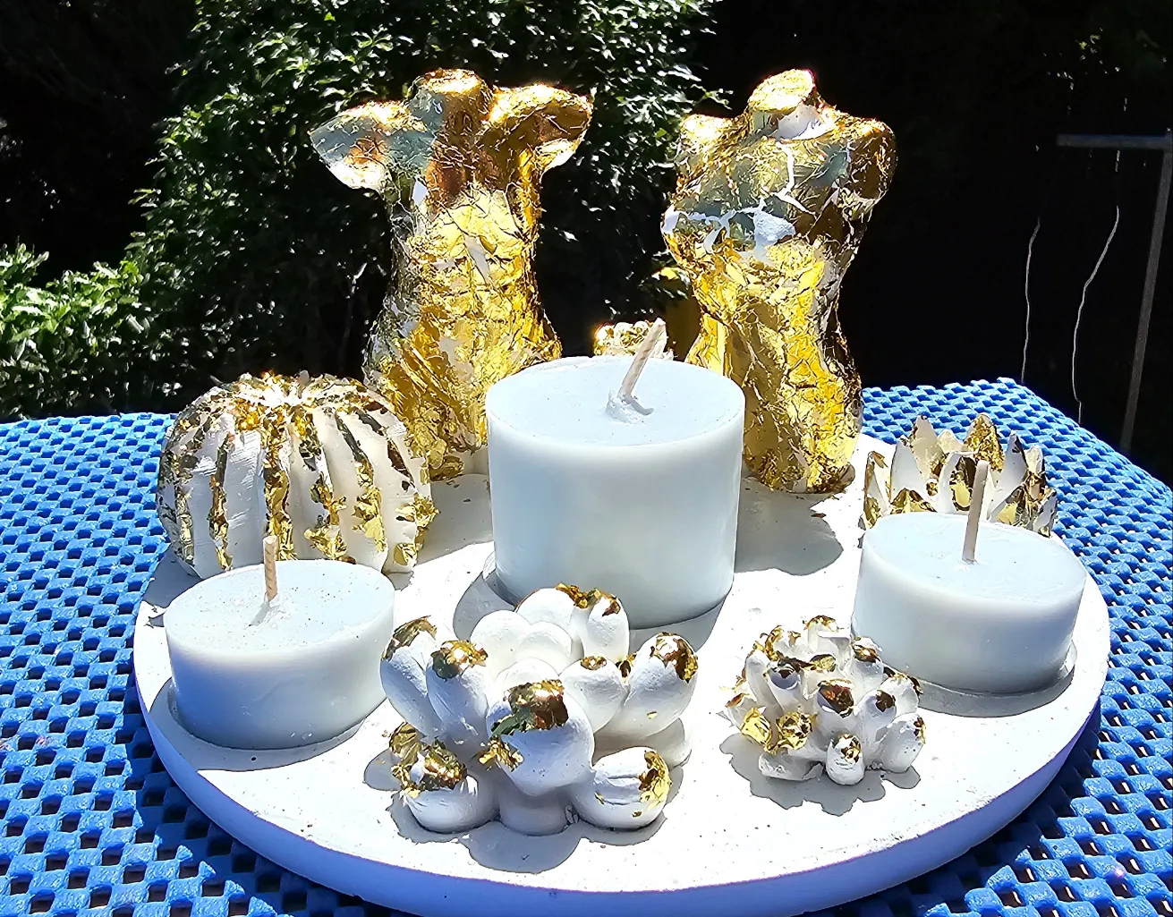 GOLD TORSO/SUCCULANT CANDLE HOLDER