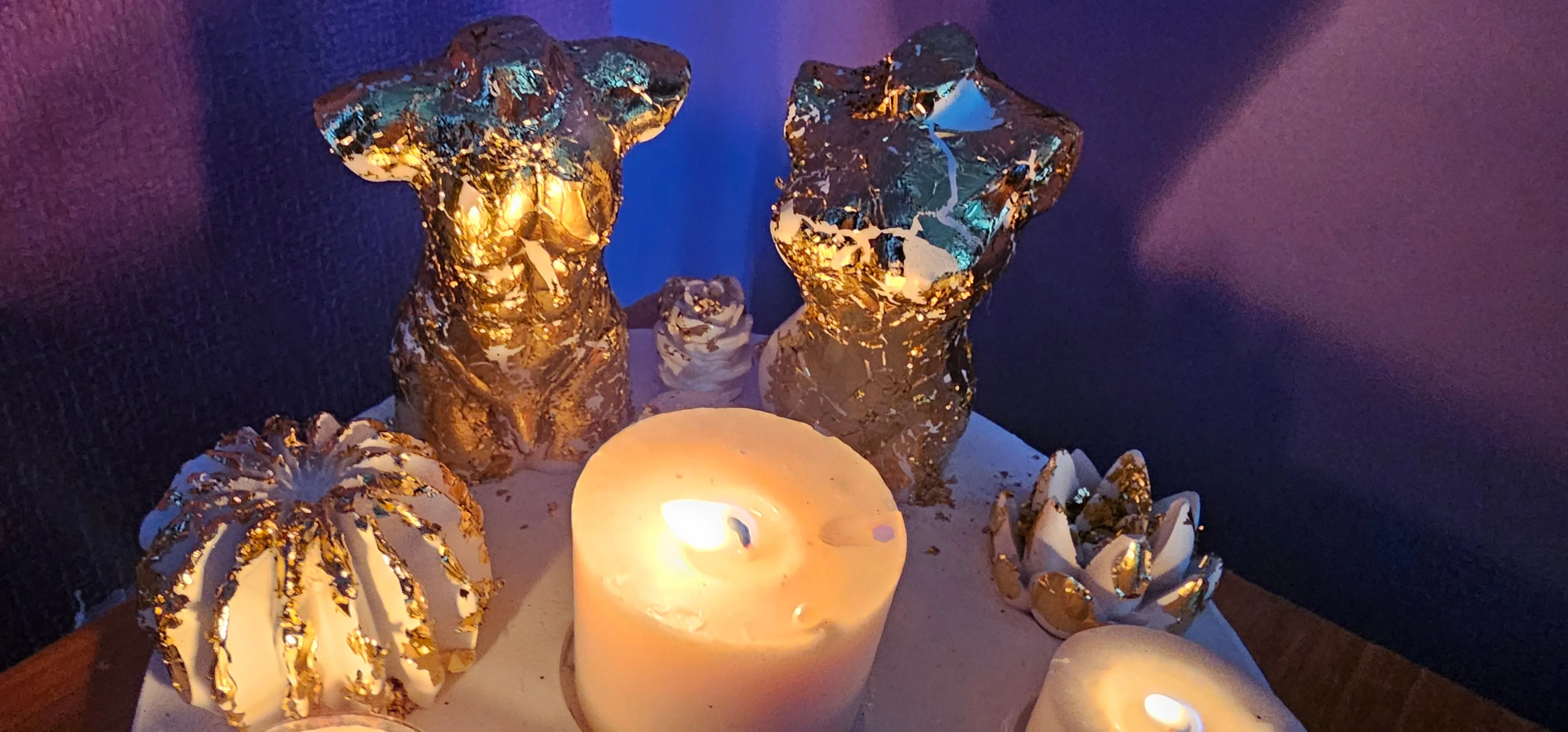 GOLD TORSO/SUCCULANT CANDLE HOLDER