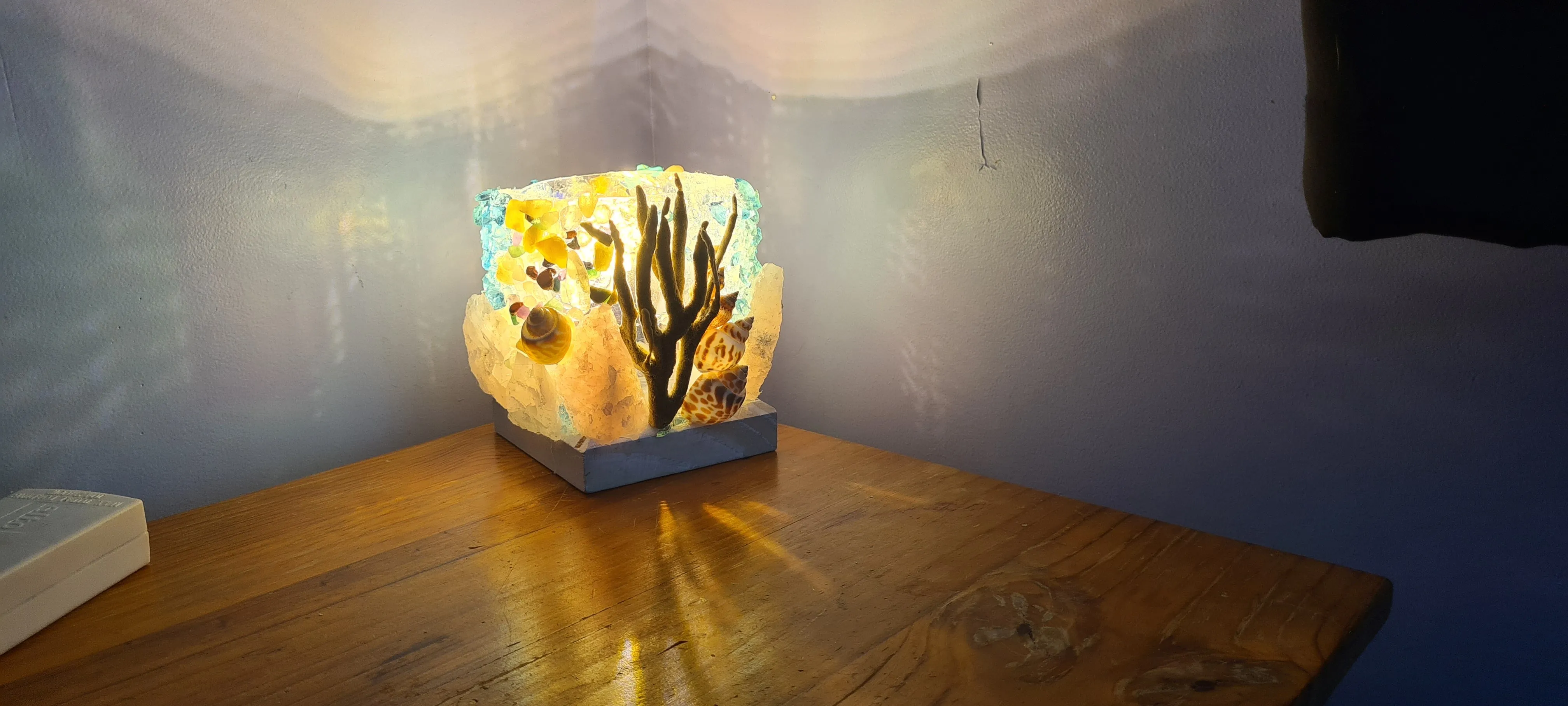 HANDMADE ROSE QUARTZ BEACHY LAMP