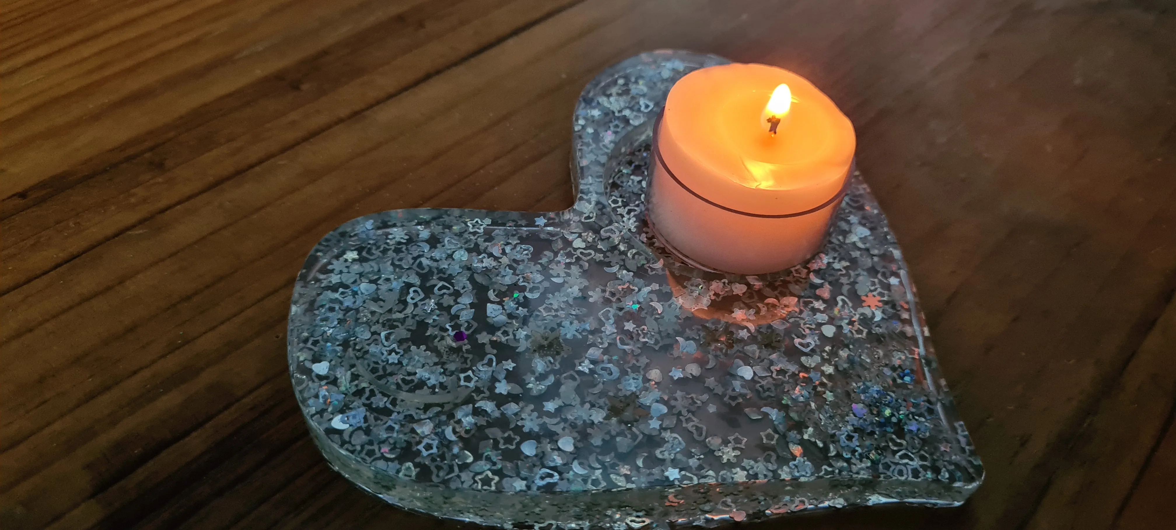 HANDMADE T LIGHT HOLDERS-made by me-loads of colours