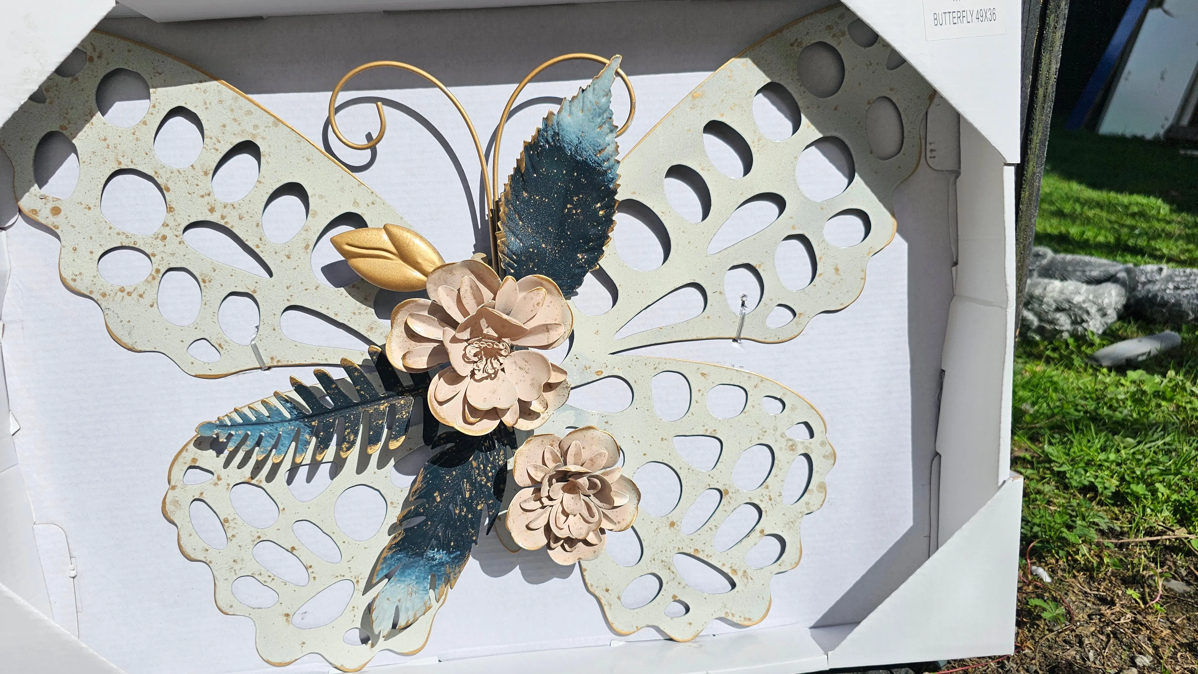 LARGE METAL BUTTERFLY WALL ART
