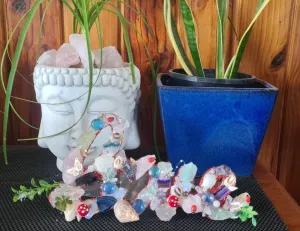 LOVE CRYSTAL HANGER/STAND