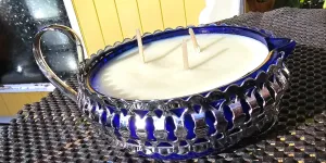 LUCIOUS LIME IN ANTIQUE COBALT BLUE DISH
