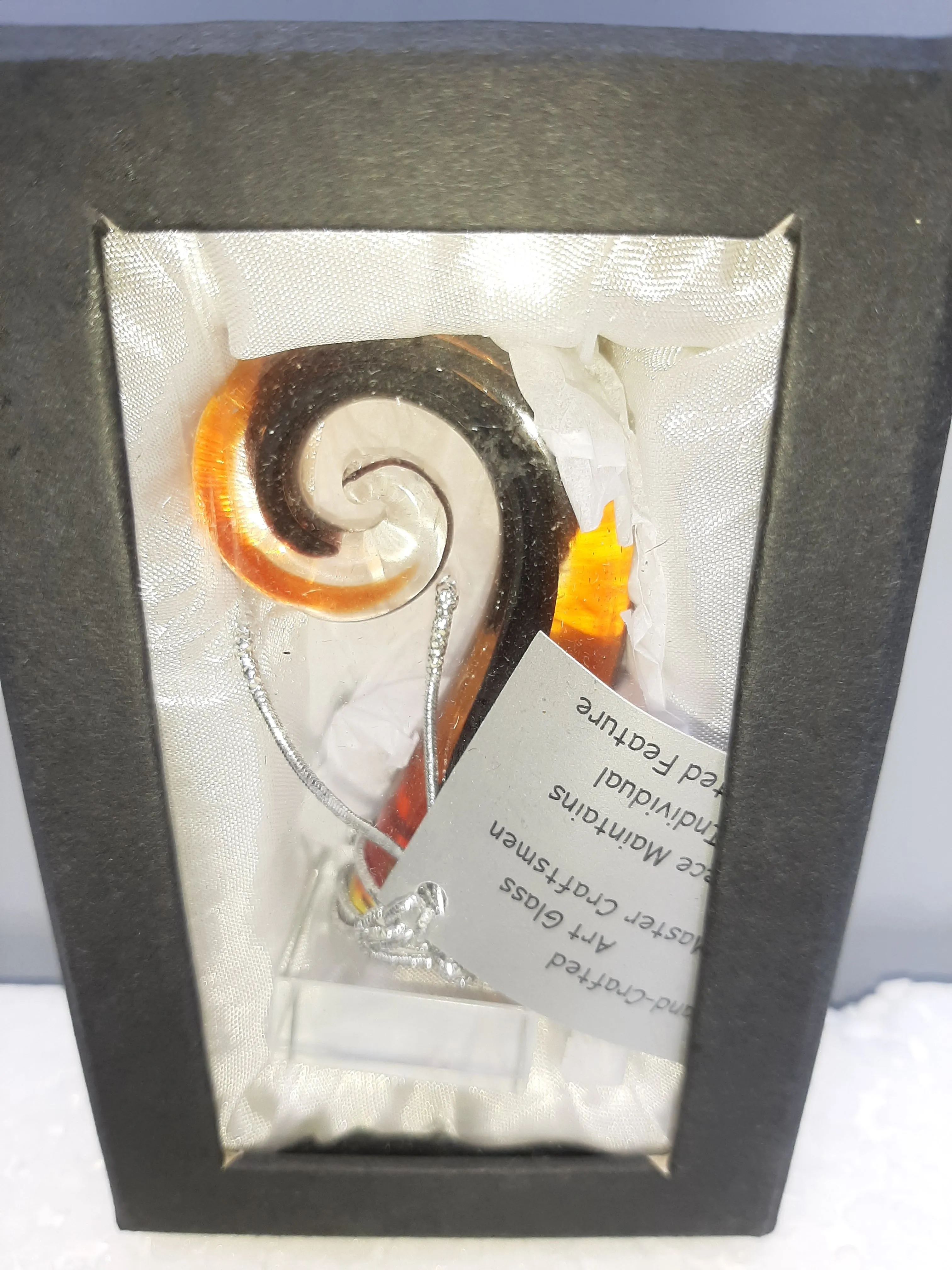 MINI ORANGE BLACK PUNGA GLASS FIGURINE