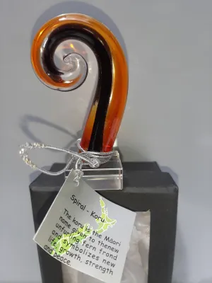 MINI ORANGE BLACK PUNGA GLASS FIGURINE