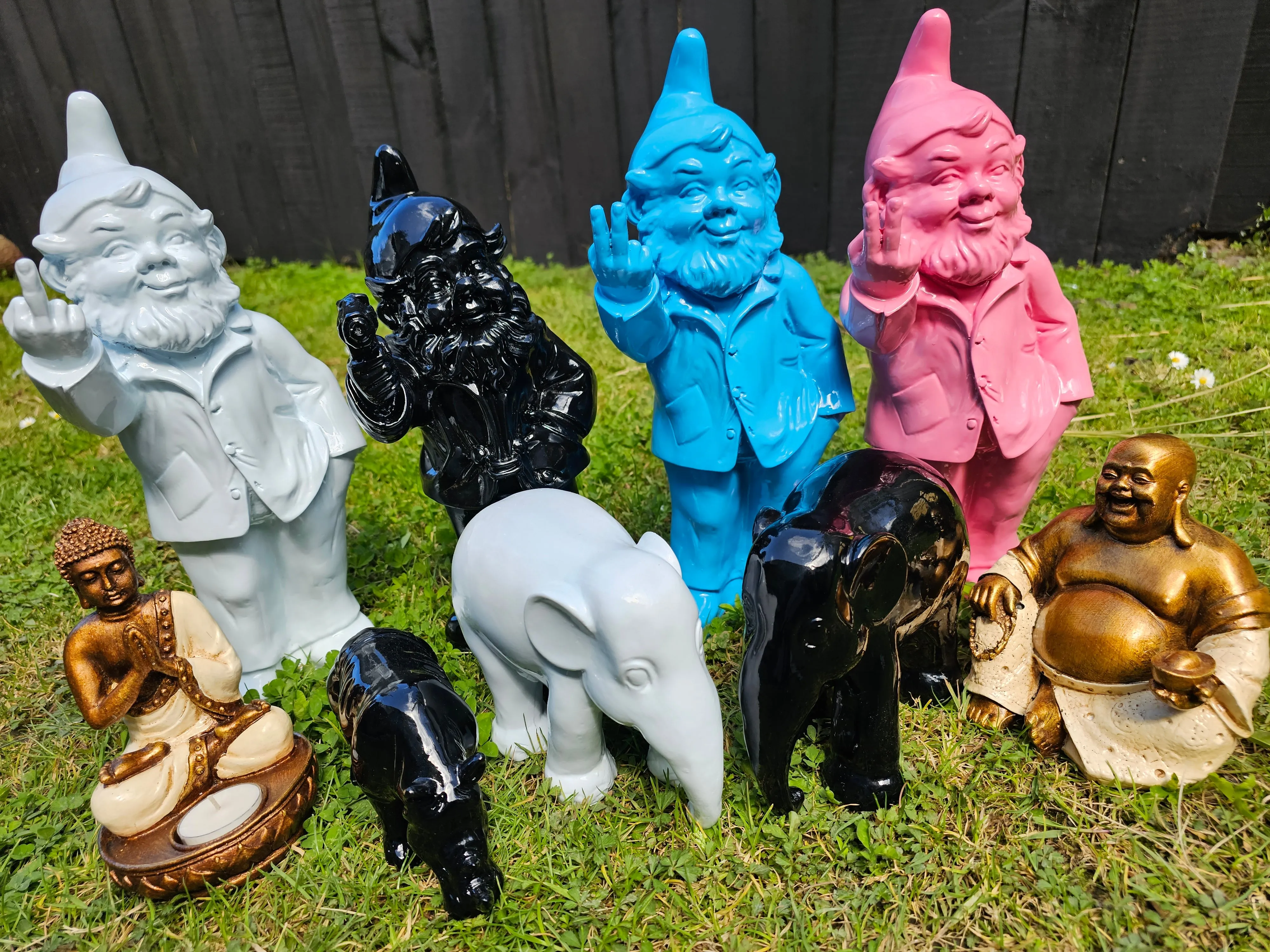 WHITE NAUGHTY GNOME