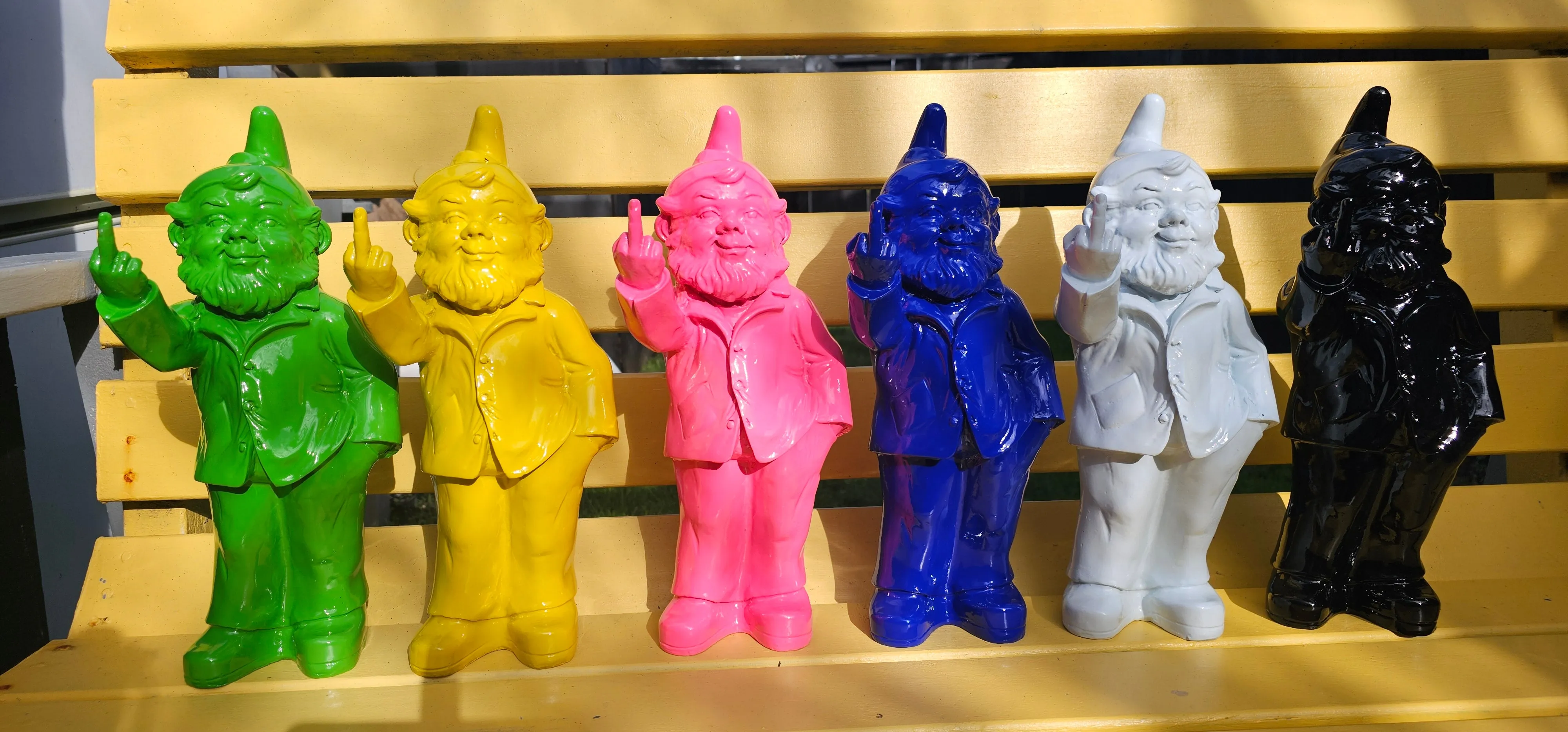 WHITE NAUGHTY GNOME