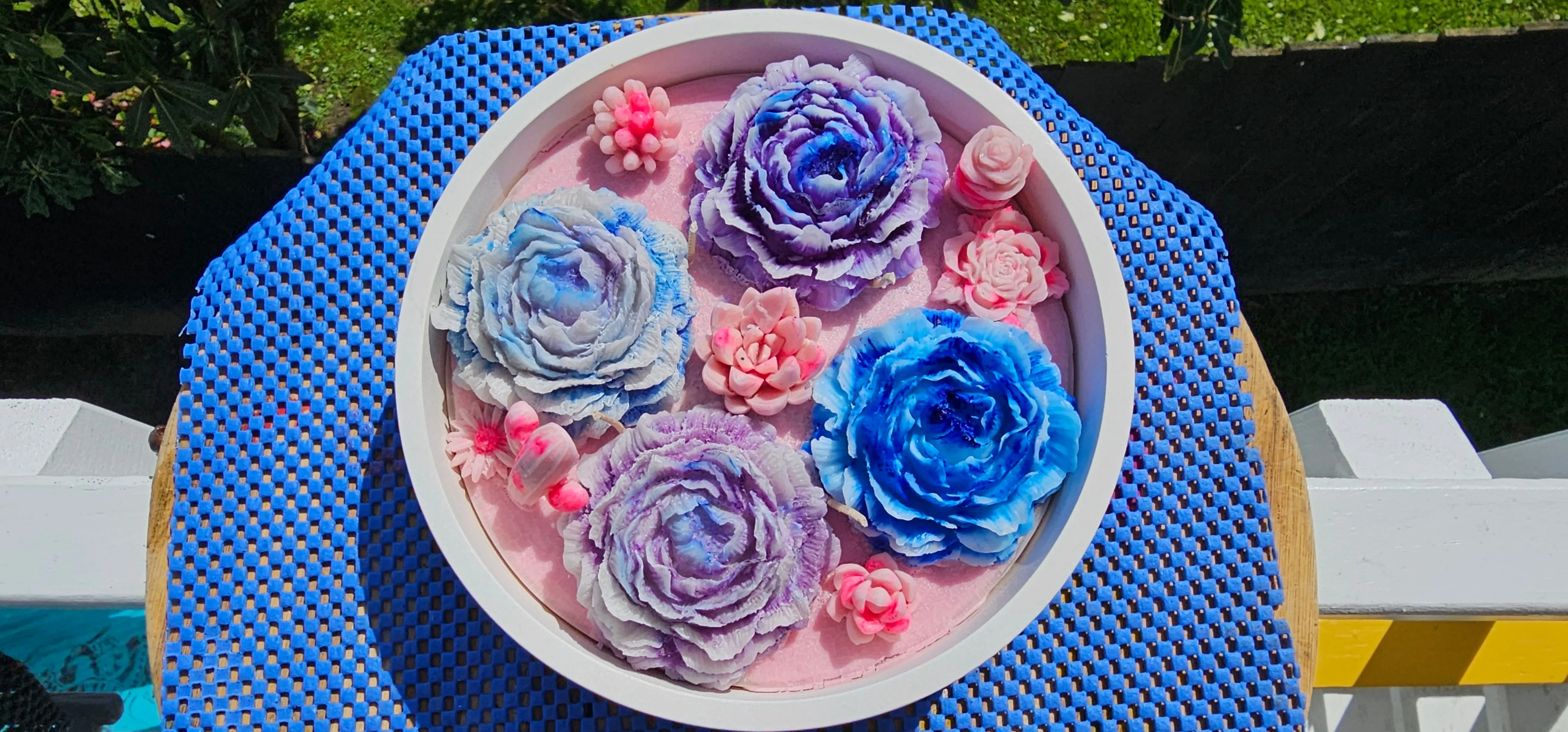 WILDBERRY MOUSSE HANDMADE CANDLE