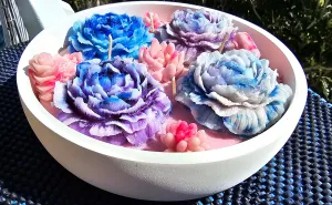 WILDBERRY MOUSSE HANDMADE CANDLE